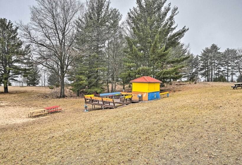 Waterfront Castle Rock Lake Cabin W/ Deck & Grill