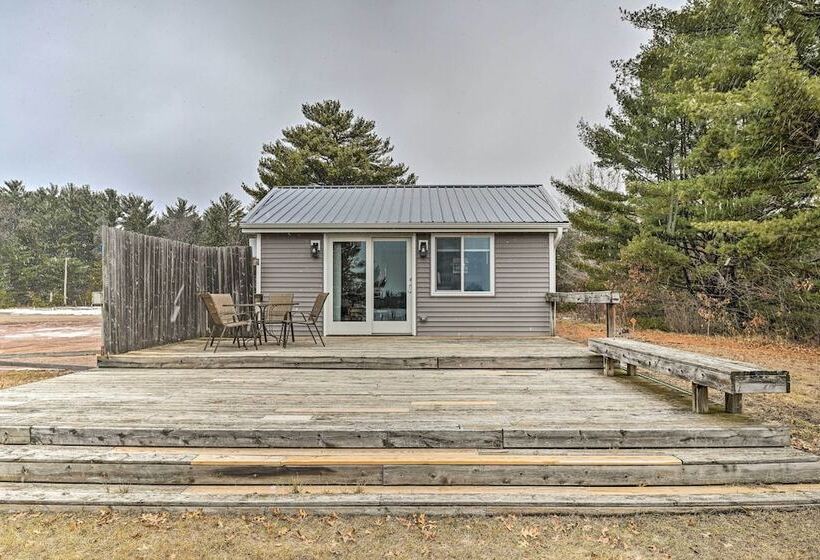 Waterfront Castle Rock Lake Cabin W/ Deck & Grill