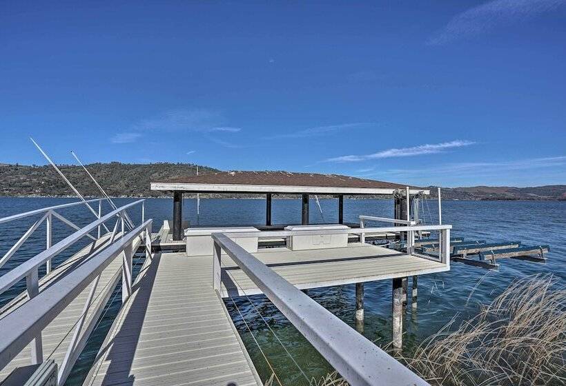 Waterfront Clearlake Retreat W/ Dock & Kayaks