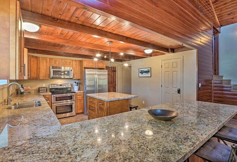 Waterfront Clearlake Retreat W/ Dock & Kayaks