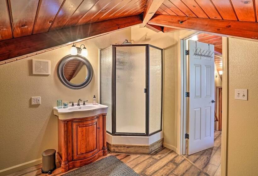 Waterfront Clearlake Retreat W/ Dock & Kayaks