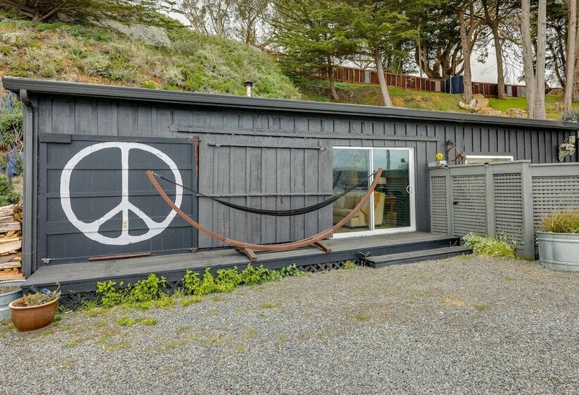 Waterfront Cottage On Tomales Bay W/ Dock & Views