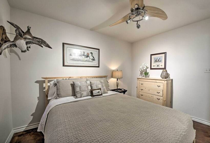 Waterfront Home W/ Boat Dock On Lake Granbury!