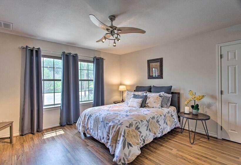 Waterfront Home W/ Boat Dock On Lake Granbury!