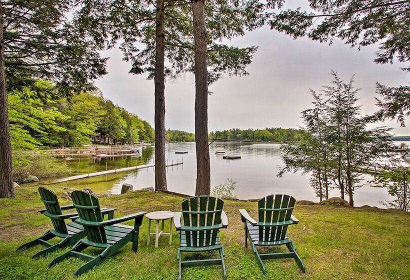 Waterfront Sebago Lake Cottage W/dock + Beach