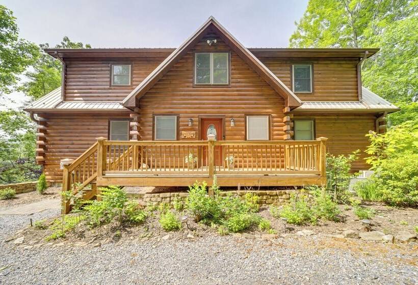 Waynesville  Mountain Top Retreat  W/ Decks!