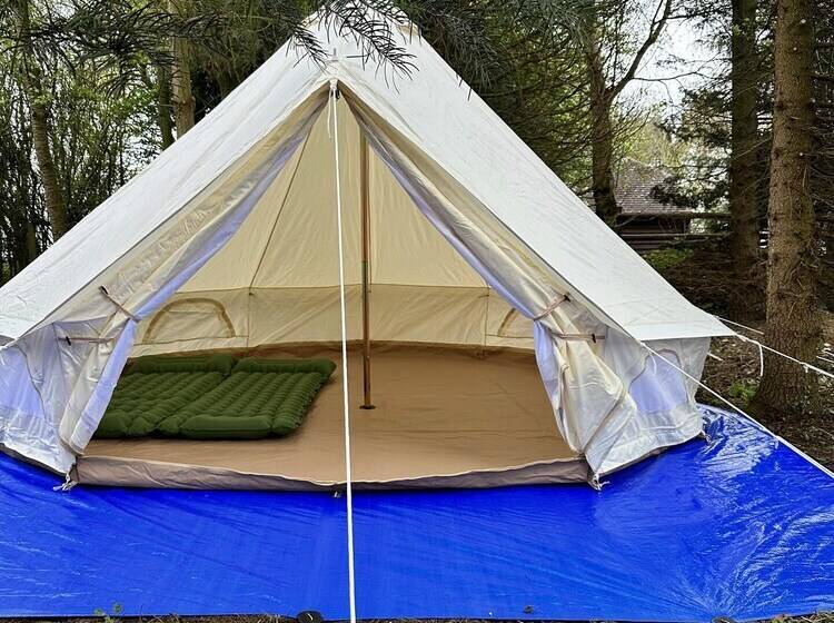 Woodlands Basic Bell Tent 2