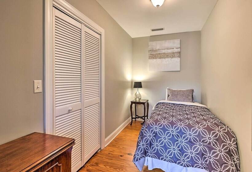 Yadkin Valley Cabin Retreat W/ Deck, Fire Pit