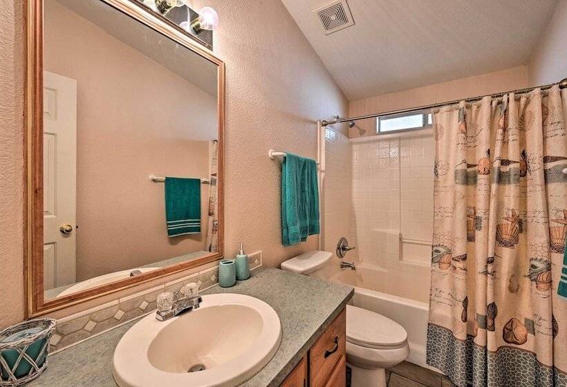 Yuma Vacation Rental W/ Yard & Grills!