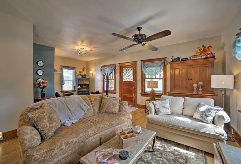 1942  Train House  Walk To Cmu, River + Downtown!