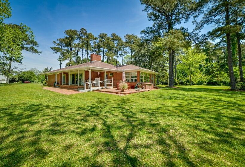 Fifties Beaufort Home W/ Patio, On Newport River!