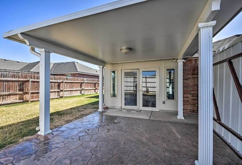 Amarillo Abode W/ Sunroom ~ 4 Mi To Downtown!