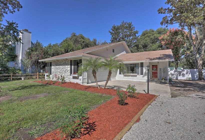 An Acre Paradise  Home W/ Hot Tub In St Augustine