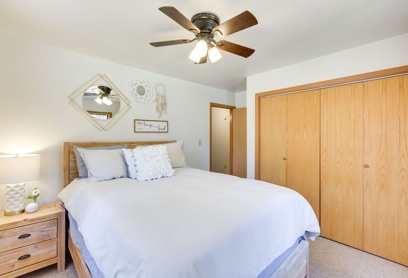 Angel Fire Retreat W/ Deck, Fire Pit: Ski & Hike!