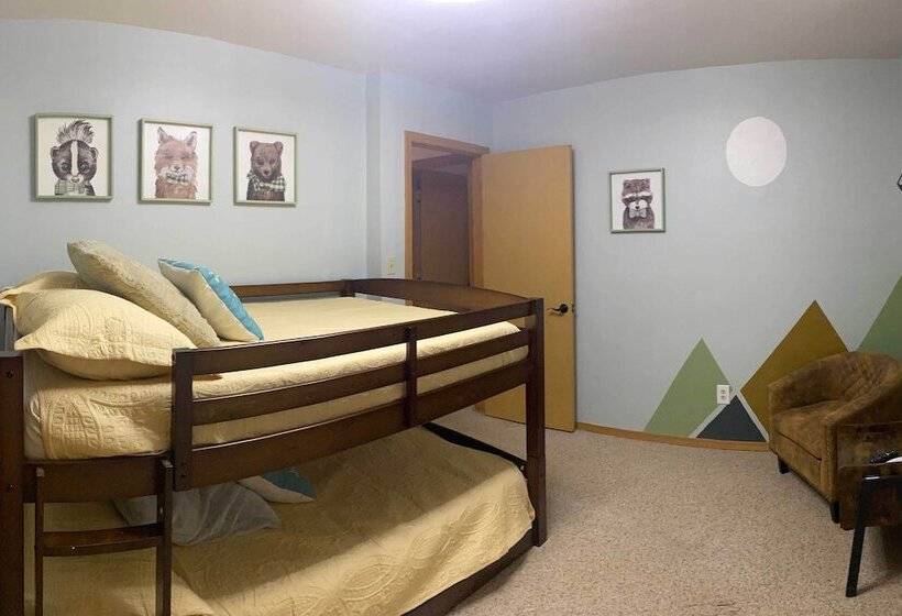 Angel Fire Retreat W/ Deck, Fire Pit: Ski & Hike!