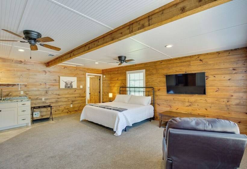 Angler S Cabin: Direct Lake Fork Access, By Marina