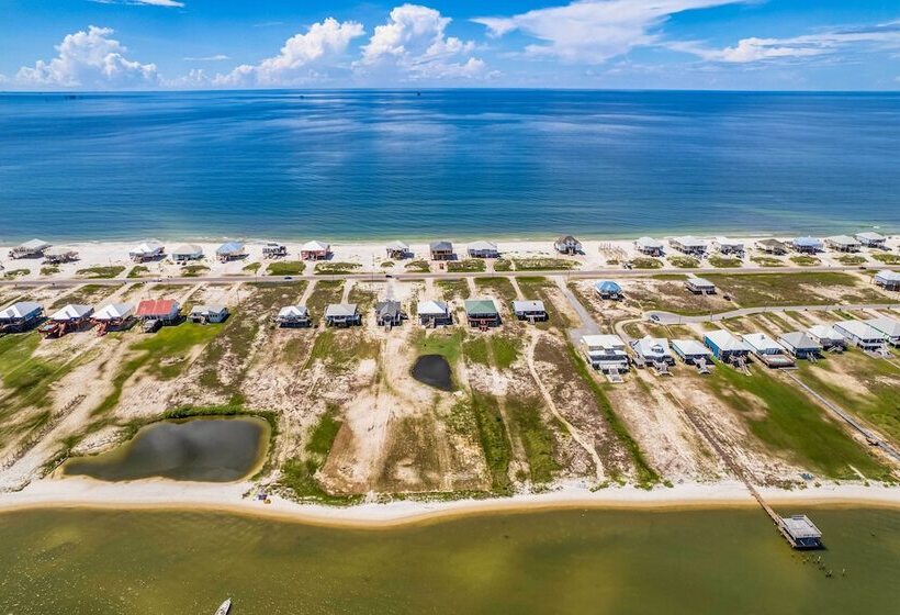 Bayfront Dauphin Island Home W/ Beach Access!