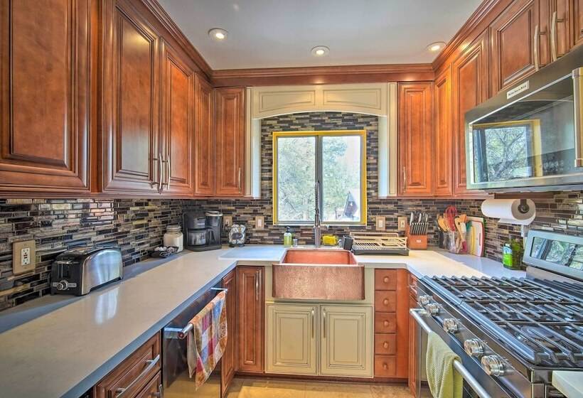 Beautiful Big Bear Home 5 Mi To Ski Resort!