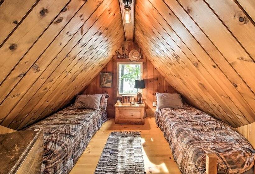 Beautiful Embden Pond Cabin W/ Dock & Kayaks!