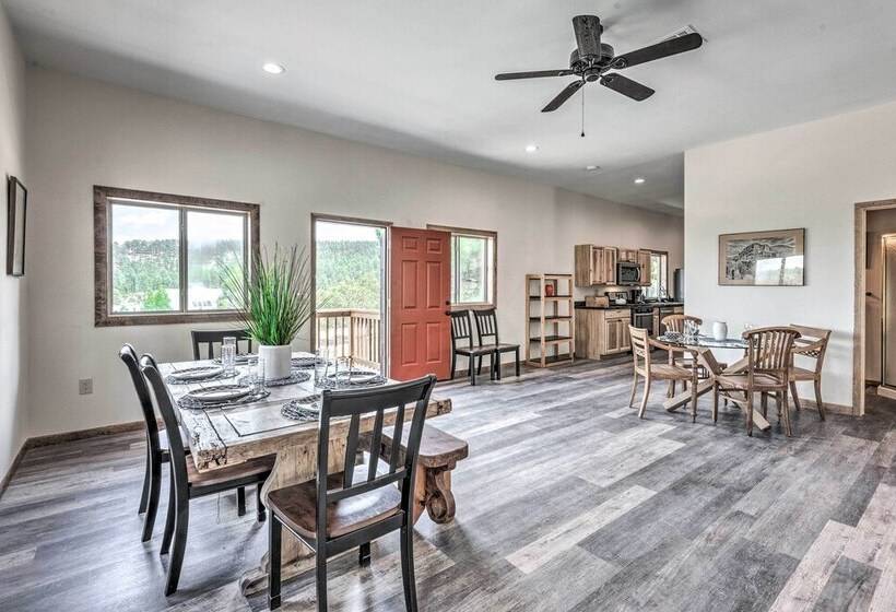 Modern Mtn Home W/ Sports Court, Near Alto Lake!