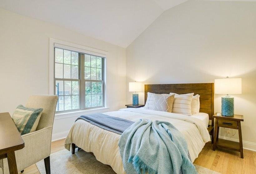 Beautiful Raleigh Cottage Rental: 5 Mi To Downtown