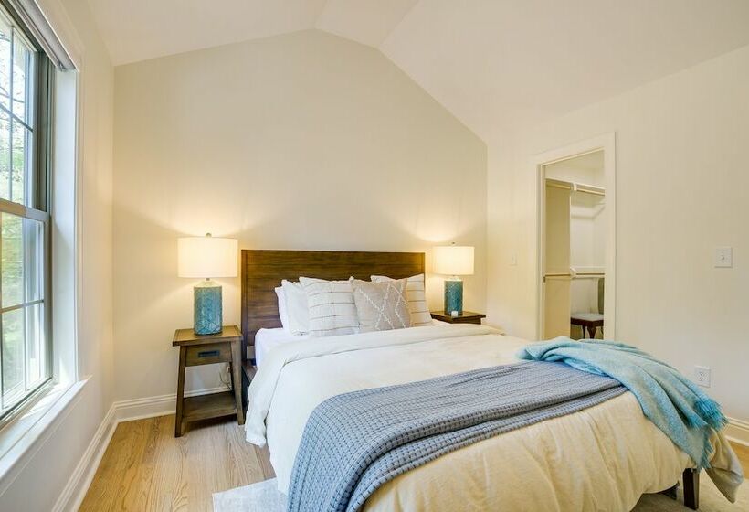 Beautiful Raleigh Cottage Rental: 5 Mi To Downtown