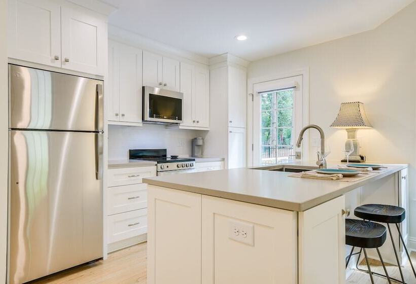 Beautiful Raleigh Cottage Rental: 5 Mi To Downtown