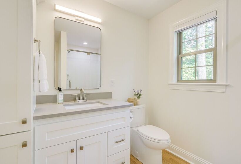 Beautiful Raleigh Cottage Rental: 5 Mi To Downtown