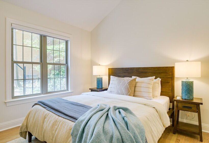 Beautiful Raleigh Cottage Rental: 5 Mi To Downtown