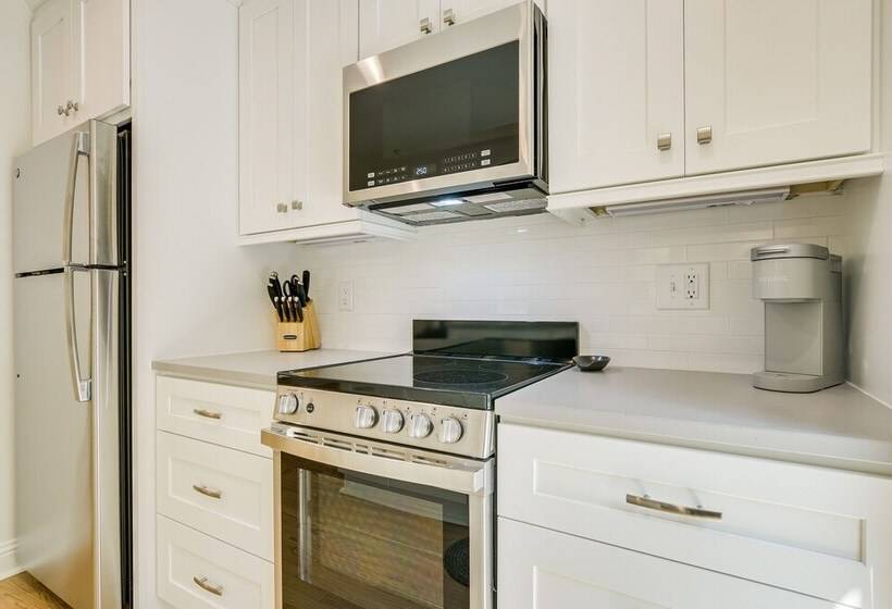 Beautiful Raleigh Cottage Rental: 5 Mi To Downtown