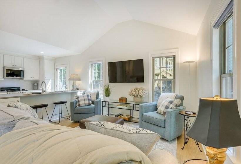 Beautiful Raleigh Cottage Rental: 5 Mi To Downtown