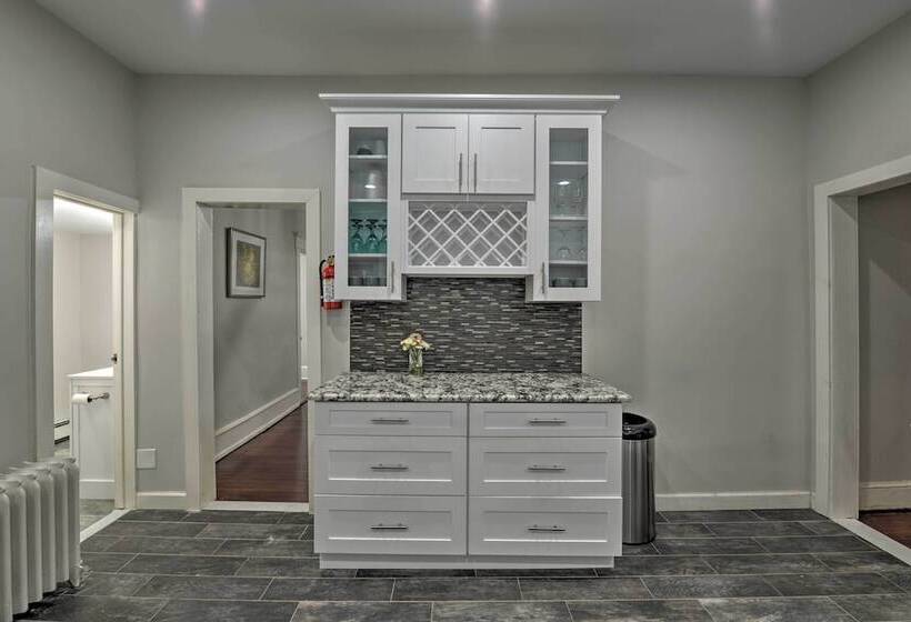 Beautifully Renovated Beach House W/ Fenced Patio!