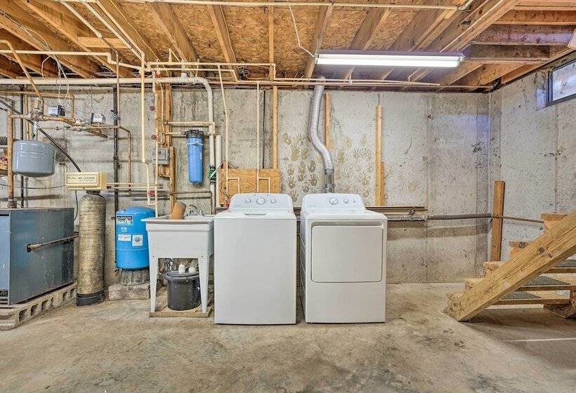 Bemus Point Retreat ~ 3 Mi To Chautauqua Lake