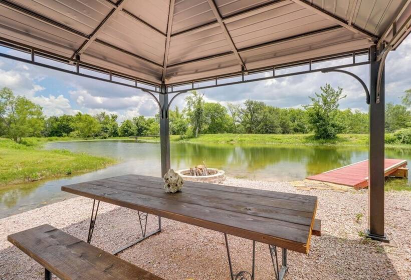 Bertram Ranch Property W/ Patio & Gas Grill!