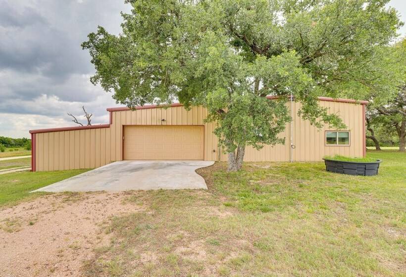 Bertram Ranch Property W/ Patio & Gas Grill!