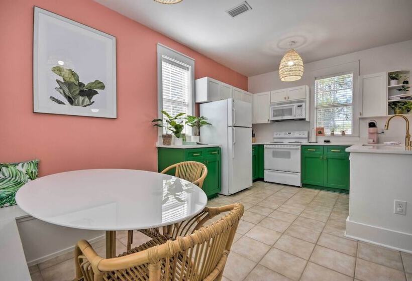 Beverly Bungalow; Easy Walk To Seagrove Beach