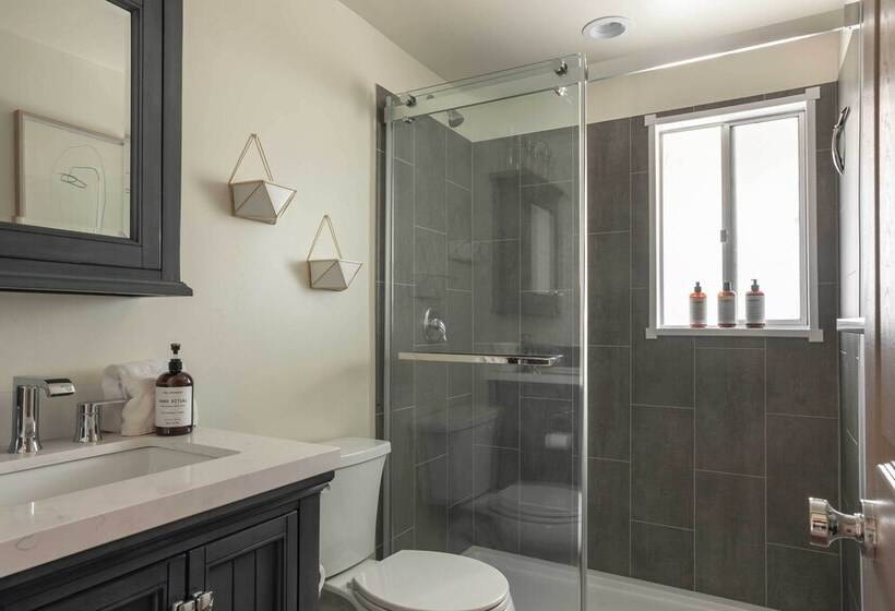 Boho Chic Lake Arrowhead Hideaway W/ 2 Decks!