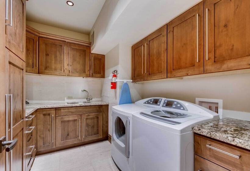 Breckenridge House W/ Spa < 1 Mi Walk To Ski Lift!