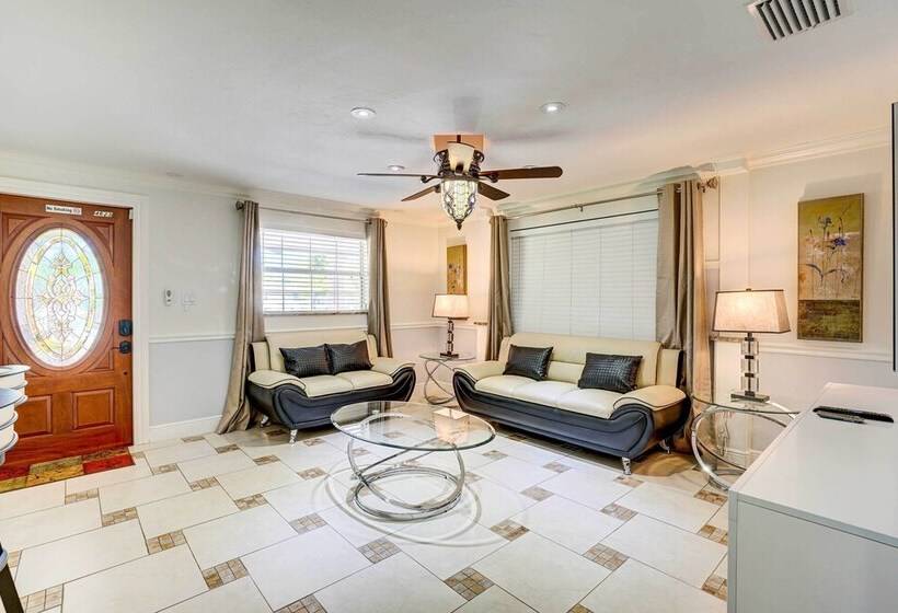 Breezy Naples Home With Private Outdoor Pool!