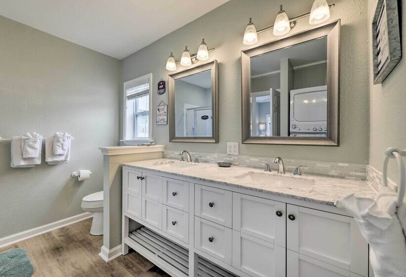 Breezy Pcb Retreat W/ Direct Beach Access!