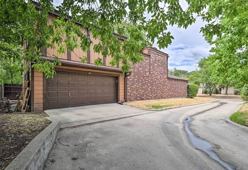 Bryan Home W/ Deck & Yard ~ 4 Mi To Texas A & M!