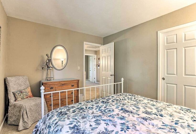 Home W/ Furnished Patio ~ 15 Mi To Dtwn Denver