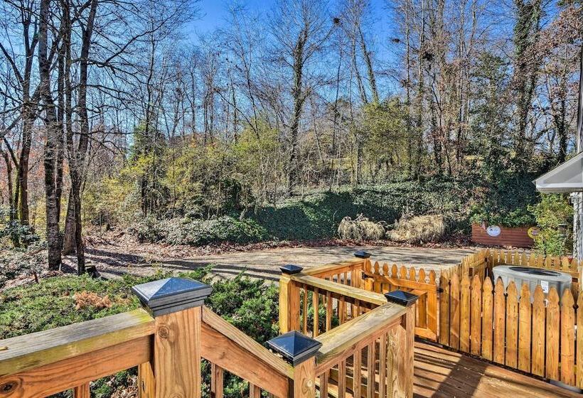 Hayesville Bungalow W/ Porch & Forest Views!