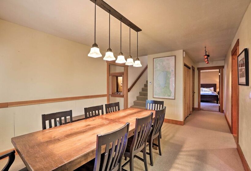 North Lake Tahoe Cabin: 4 Mi To The Beach!