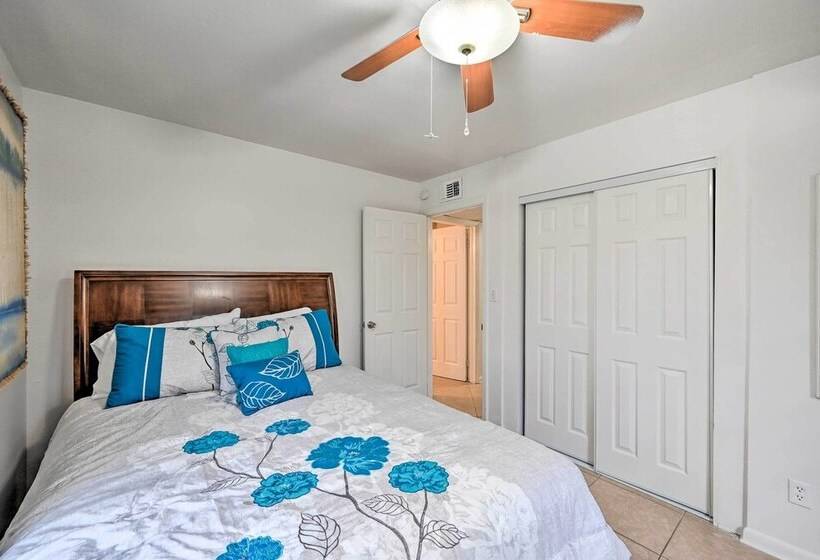 Bright Naples Home   4 Mi To Botanic Gardens!