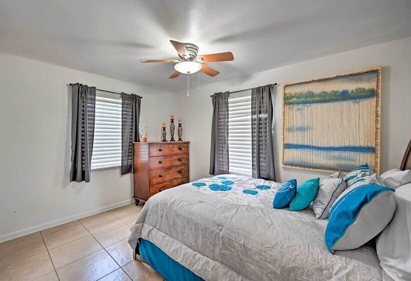 Bright Naples Home   4 Mi To Botanic Gardens!