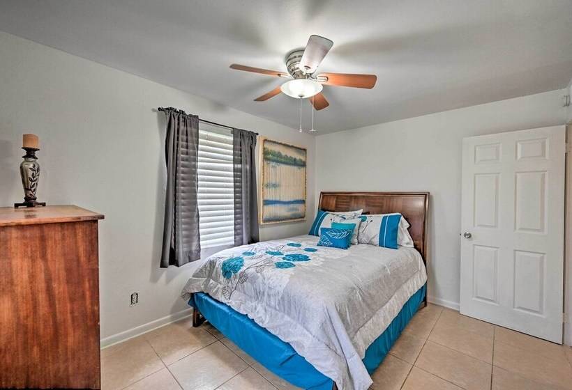 Bright Naples Home   4 Mi To Botanic Gardens!