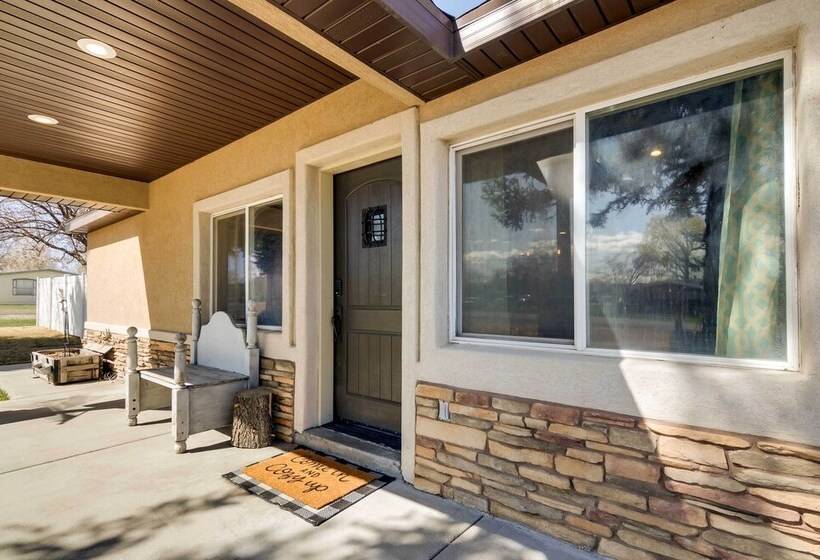 Bright Panguitch Escape W/ Spacious Yard!