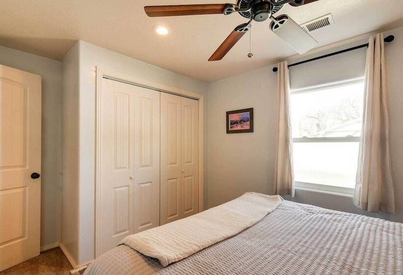 Bright Panguitch Escape W/ Spacious Yard!