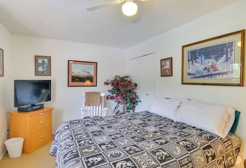 Buena Vista Creekside Home W/ Private Hot Tub!